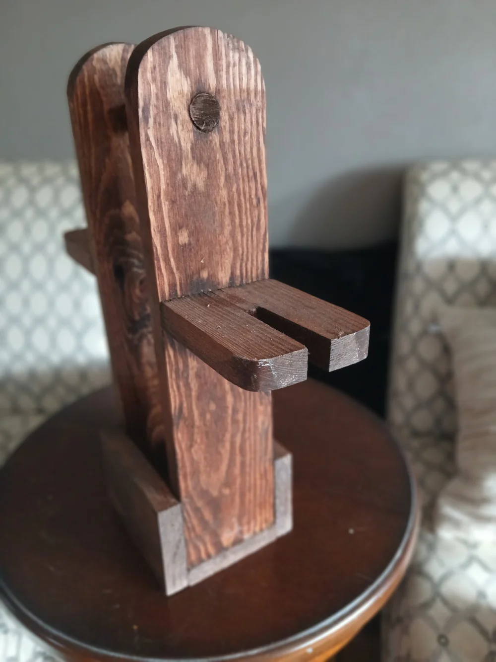 Handmade oak wine bottle and glass holder.  ×Bottle and Glasses NOT included.